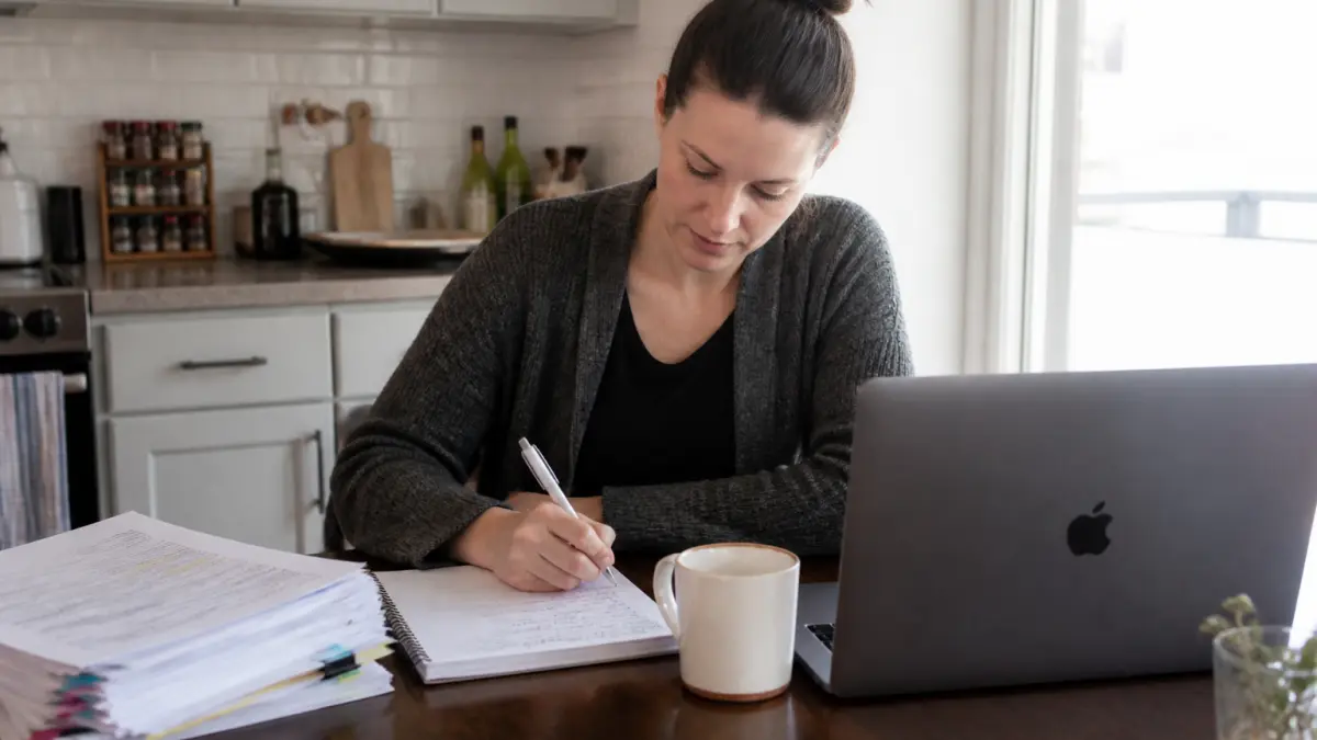 Devenir infirmière sans le bac : les voies d'accès alternatives