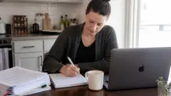 Devenir infirmière sans le bac : les voies d'accès alternatives